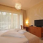호텔 Balance - & Golf Am Woerthersee