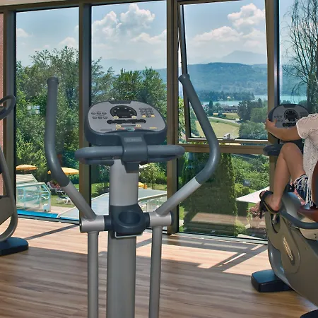 Balance - & Golf Am Woerthersee فندق 4*